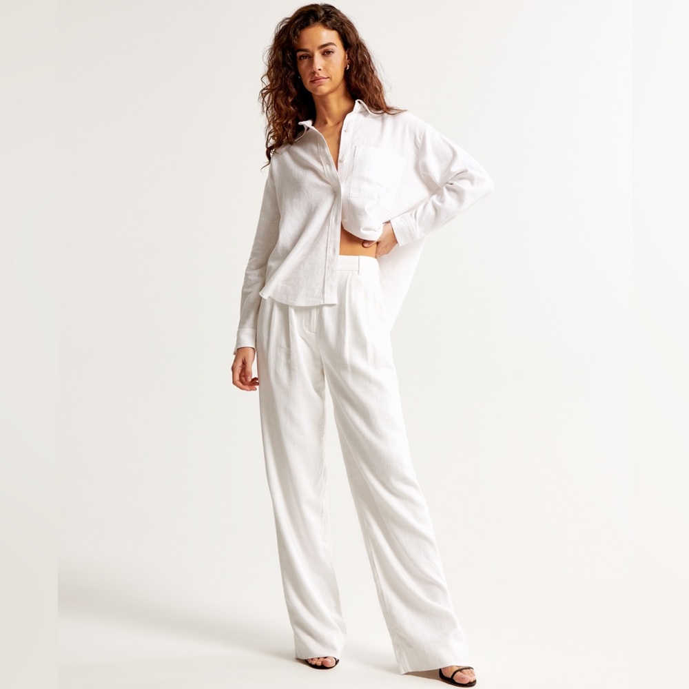 Abercrombie and Fitch Sloane Tailored Linen-Blend Pant